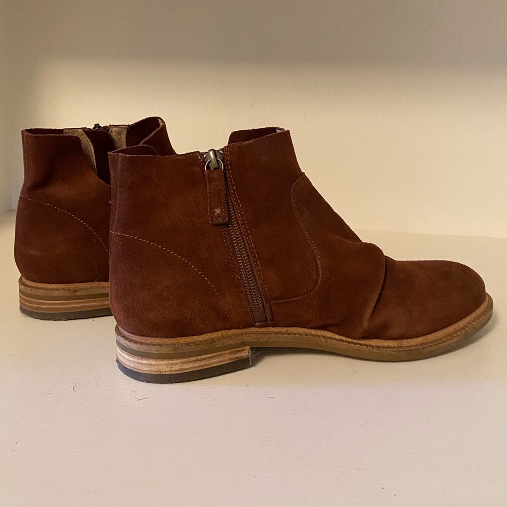 Kelsi Dagger suede slouch ankle boots. Woman’s sz 7. Burnt dark orange/red